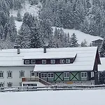 De Nussi's 2 * Bach (Tyrol)