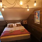 De Nussi's 2 *