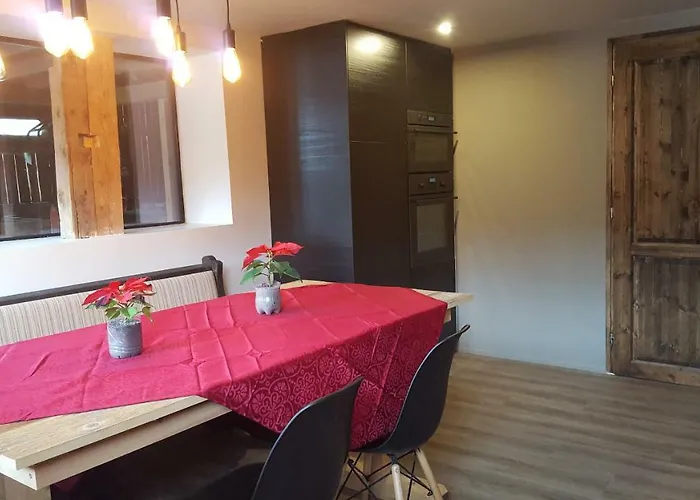 De Nussi's 2 Apartment Bach (Tyrol)