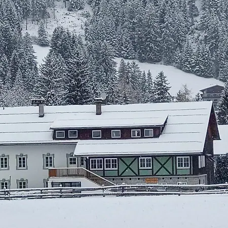 De Nussi's 2 * Bach (Tyrol)
