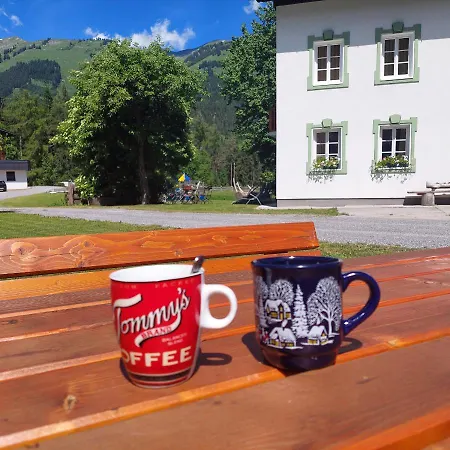 De Nussi's 2 דירה באך